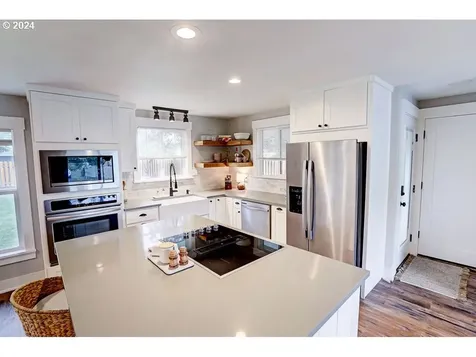 3710 E Vittoria Way Newberg OR 97132