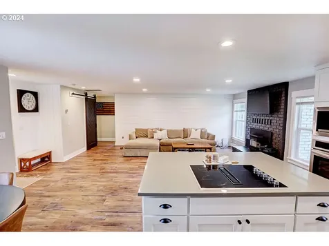 3710 E Vittoria Way Newberg OR 97132