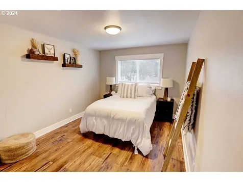 3710 E Vittoria Way Newberg OR 97132