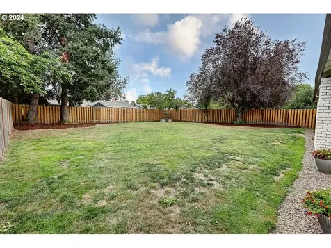 3710 E Vittoria Way Newberg OR 97132
