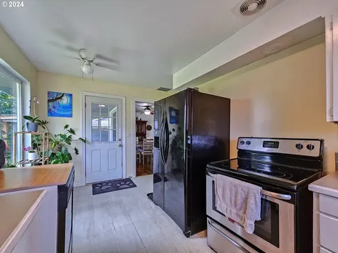 19040 Sw Blanton Street Beaverton OR 97078