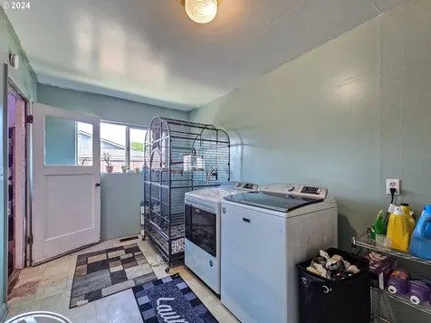 19040 Sw Blanton Street Beaverton OR 97078