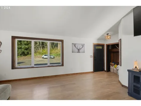 4095 Westwood Drive Tillamook OR 97141
