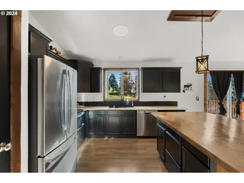 4095 Westwood Drive Tillamook OR 97141