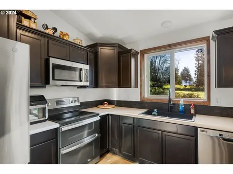 4095 Westwood Drive Tillamook OR 97141