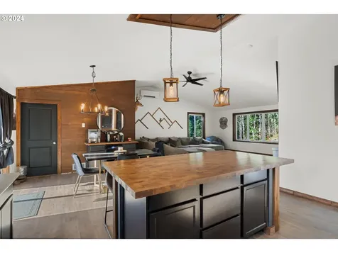 4095 Westwood Drive Tillamook OR 97141