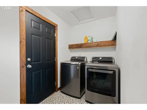 4095 Westwood Drive Tillamook OR 97141