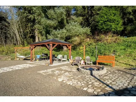 4095 Westwood Drive Tillamook OR 97141