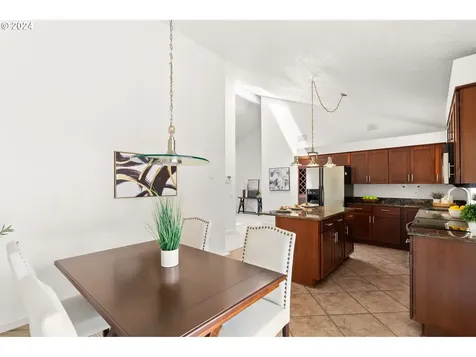 7162 Sw Linette Way Beaverton OR 97007