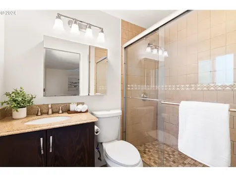 7162 Sw Linette Way Beaverton OR 97007
