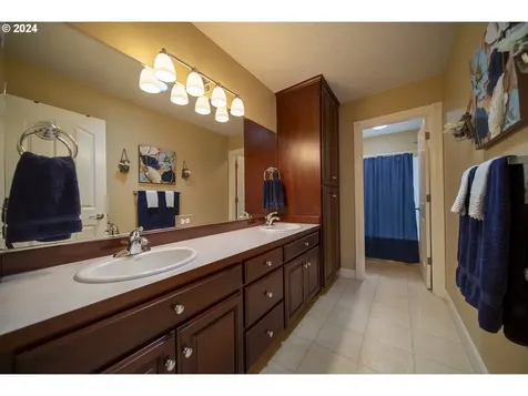 3765 Se Oxbow Parkway Gresham OR 97080