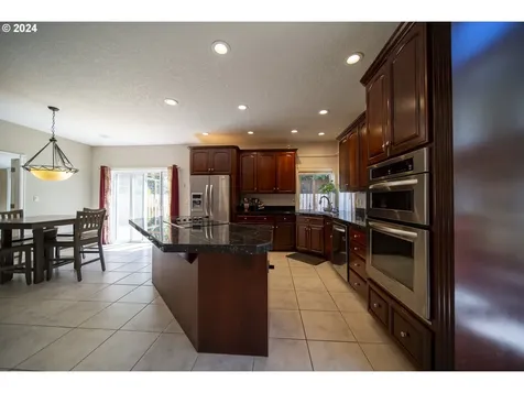 3765 Se Oxbow Parkway Gresham OR 97080