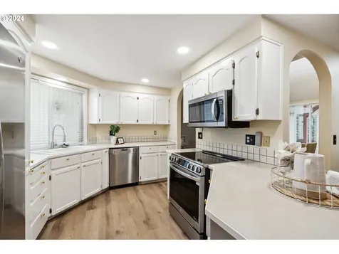 1287 NE 56th Court Hillsboro OR 97124