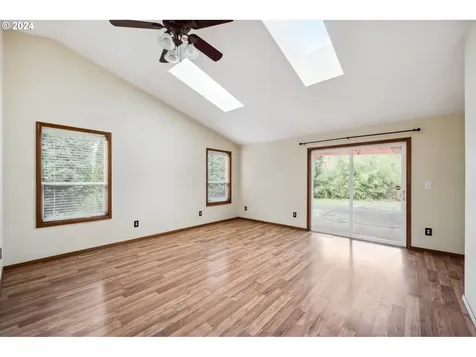 1287 NE 56th Court Hillsboro OR 97124