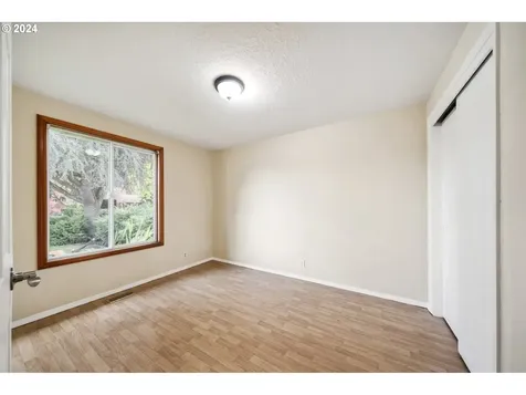1287 NE 56th Court Hillsboro OR 97124