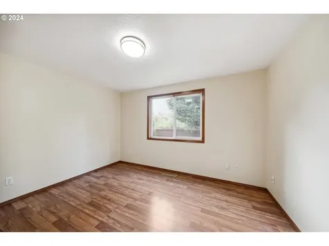 1287 NE 56th Court Hillsboro OR 97124