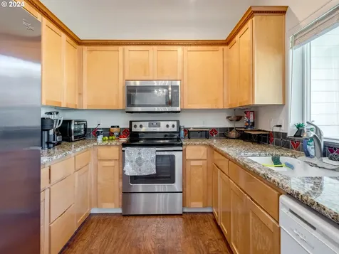 7023 NE Birch Street Hillsboro OR 97124