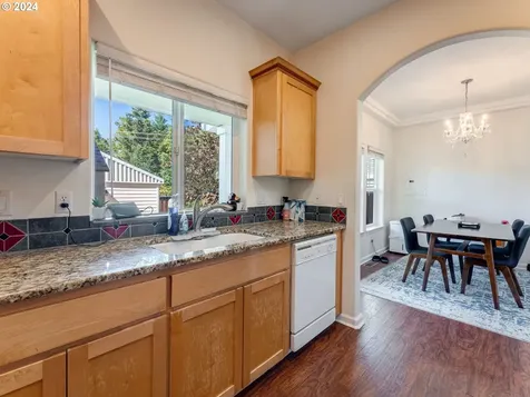 7023 NE Birch Street Hillsboro OR 97124
