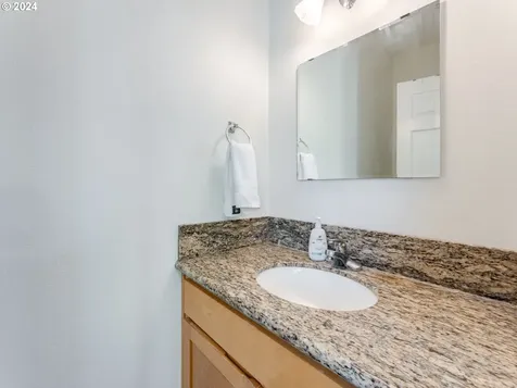 7023 NE Birch Street Hillsboro OR 97124