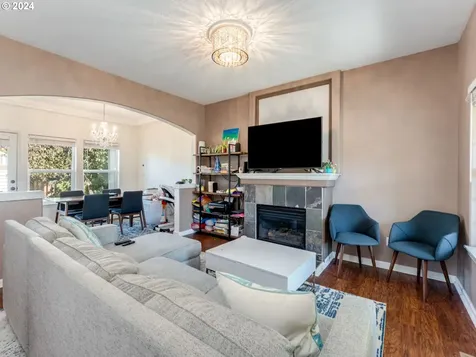 7023 NE Birch Street Hillsboro OR 97124