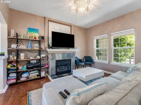 7023 NE Birch Street Hillsboro OR 97124