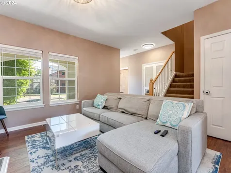 7023 NE Birch Street Hillsboro OR 97124