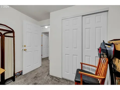 565 Evelyn Avenue Creswell OR 97426