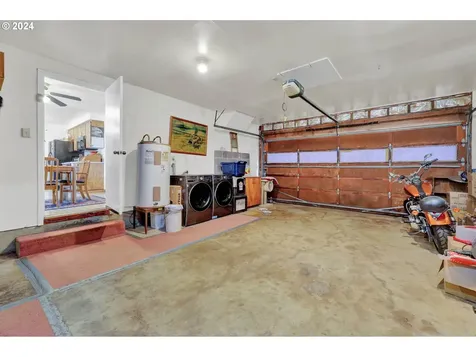 565 Evelyn Avenue Creswell OR 97426