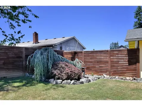 565 Evelyn Avenue Creswell OR 97426