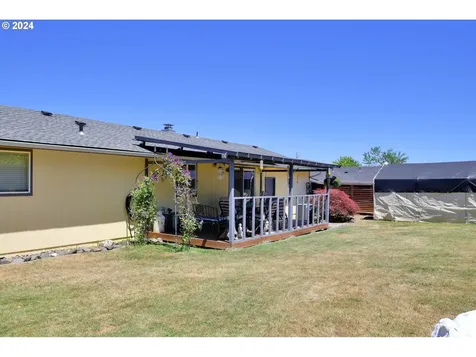 565 Evelyn Avenue Creswell OR 97426