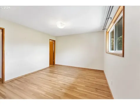 7308 N Mckenna Avenue Portland OR 97203