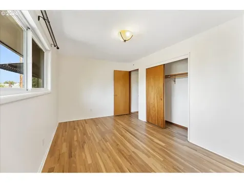 7308 N Mckenna Avenue Portland OR 97203
