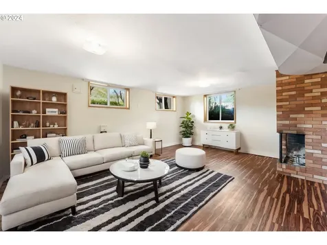 7308 N Mckenna Avenue Portland OR 97203