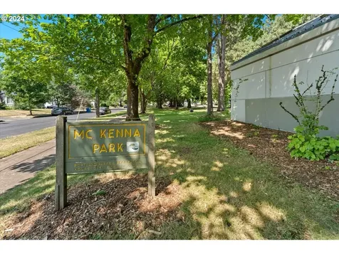 7308 N Mckenna Avenue Portland OR 97203
