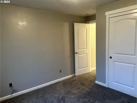 1130 SW 3rd Avenue Mill City OR 97360