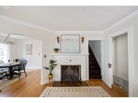 3338 NE Schuyler Street Portland OR 97212