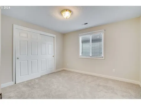 8004 NE 163rd Avenue Vancouver WA 98682