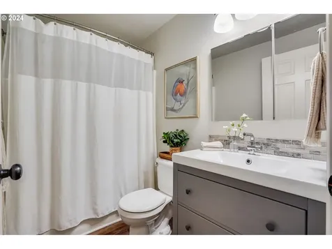 8004 NE 163rd Avenue Vancouver WA 98682