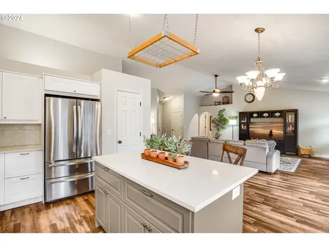 8004 NE 163rd Avenue Vancouver WA 98682