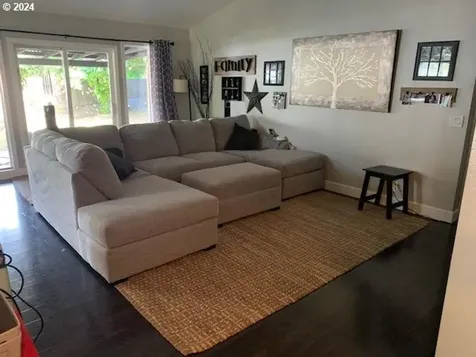 2501 Noah Street Eugene OR 97402