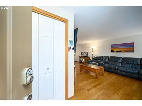 2387 Sw Leo Street Mcminnville OR 97128
