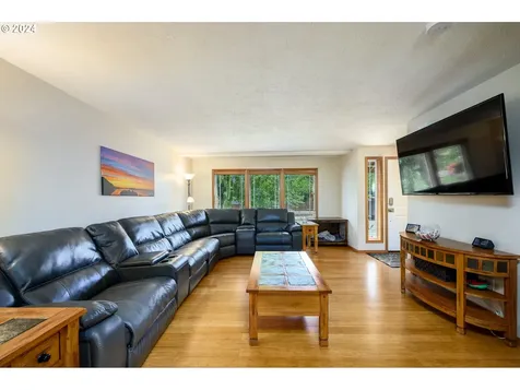 2387 Sw Leo Street Mcminnville OR 97128