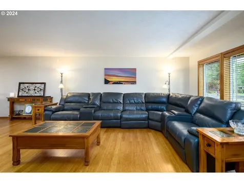 2387 Sw Leo Street Mcminnville OR 97128