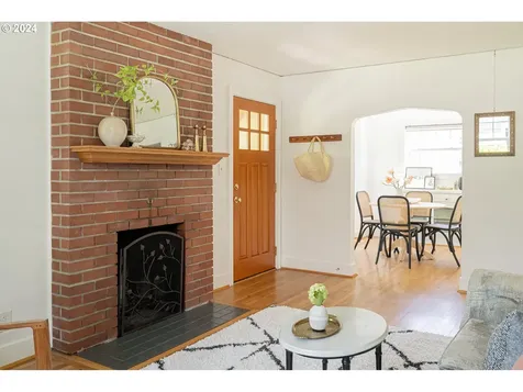 5805 Se 22nd Avenue Portland OR 97202