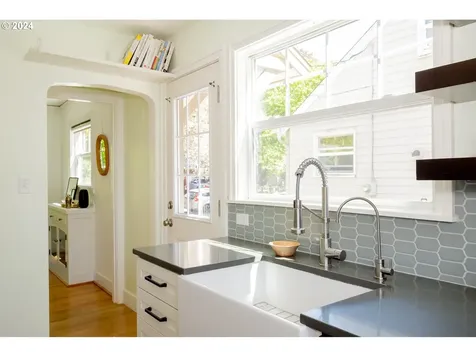 5805 Se 22nd Avenue Portland OR 97202
