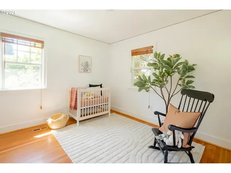 5805 Se 22nd Avenue Portland OR 97202