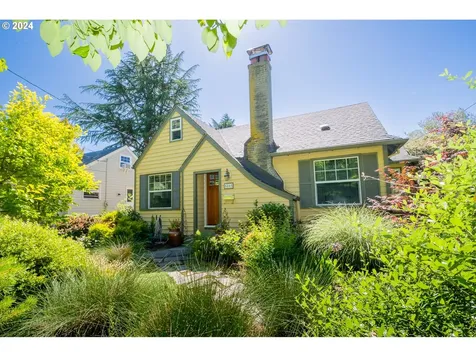 5805 Se 22nd Avenue Portland OR 97202
