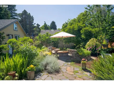 5805 Se 22nd Avenue Portland OR 97202