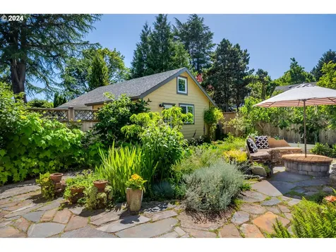5805 Se 22nd Avenue Portland OR 97202