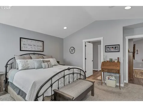 2143 Se Academy Street Dallas OR 97338